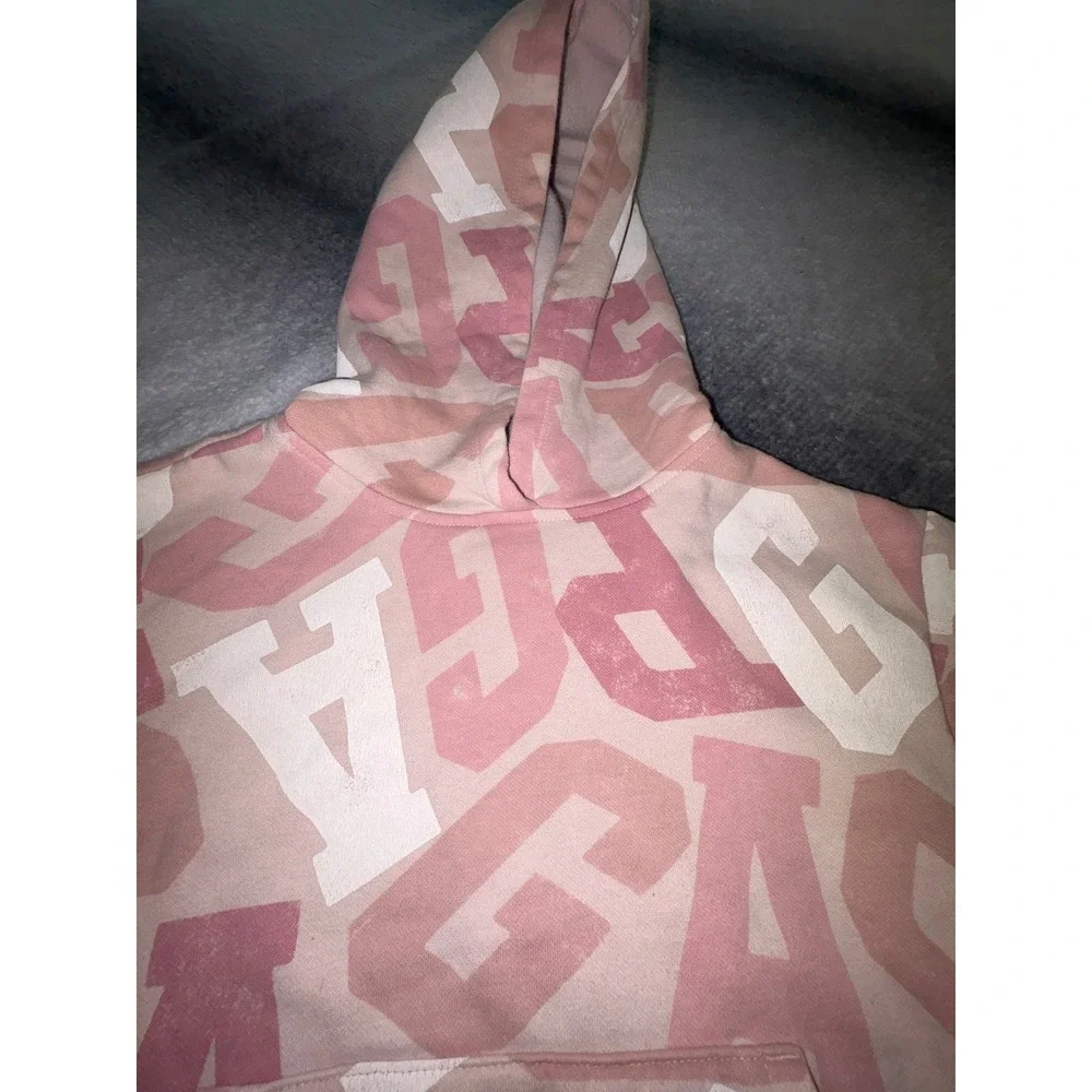 (A2) Gap Kids Girls Pink All Over Logo Print Pullover Hoodie Sweatshirt M 8-9